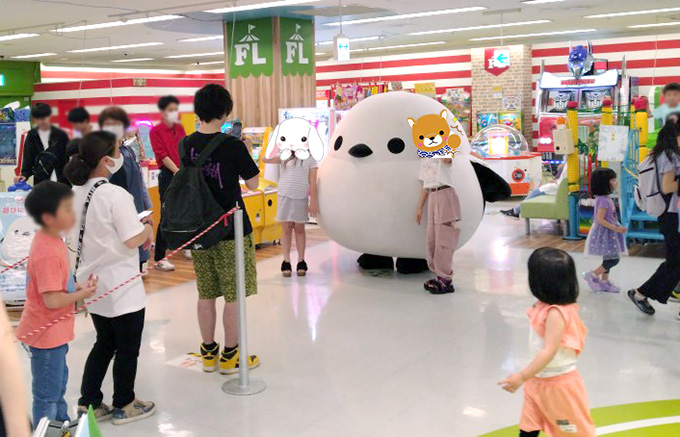 株式会社友栄の弘前店様にシマちゃんが遊びに行きました！｜アミューズ